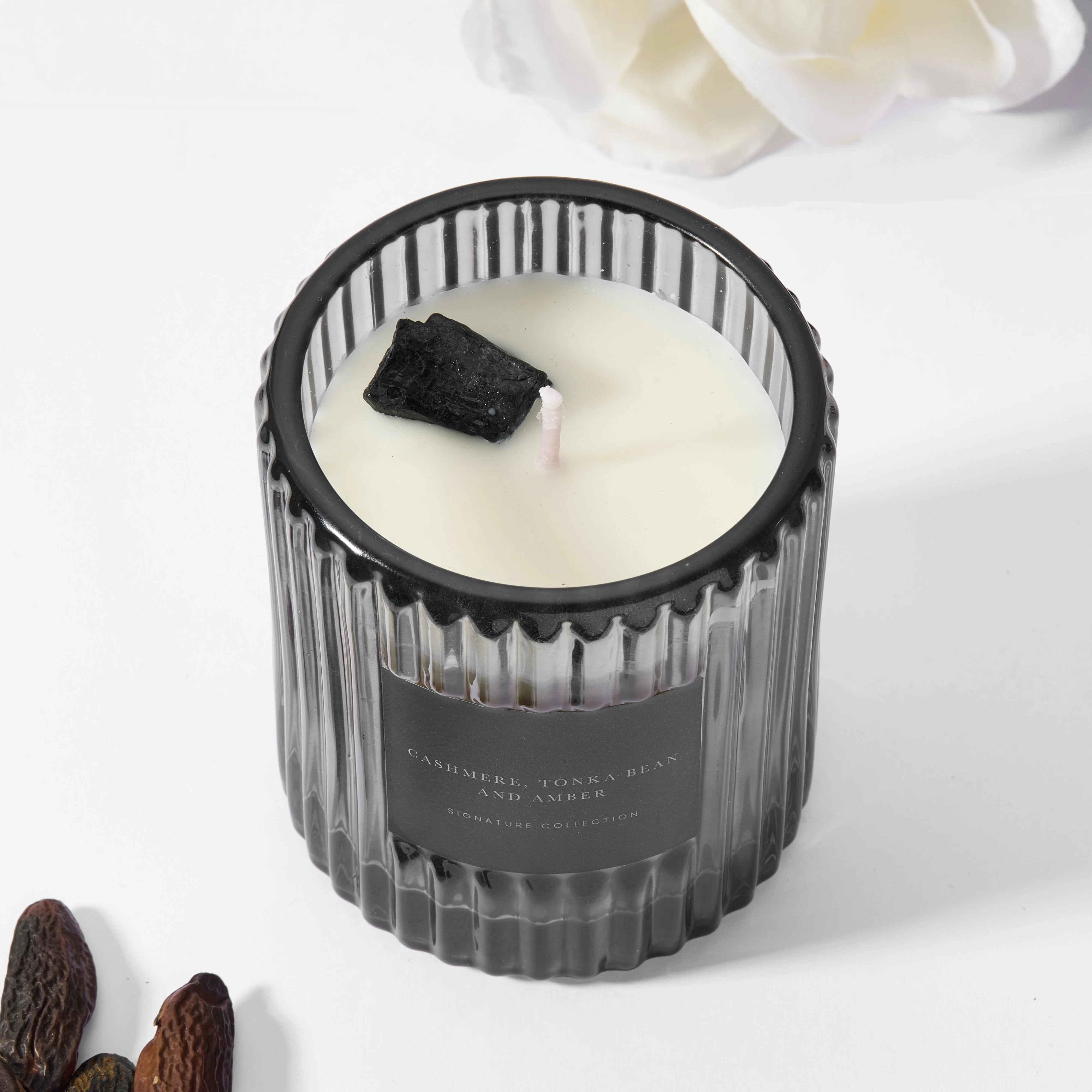 Black Signature - 180g Candle - Image 3