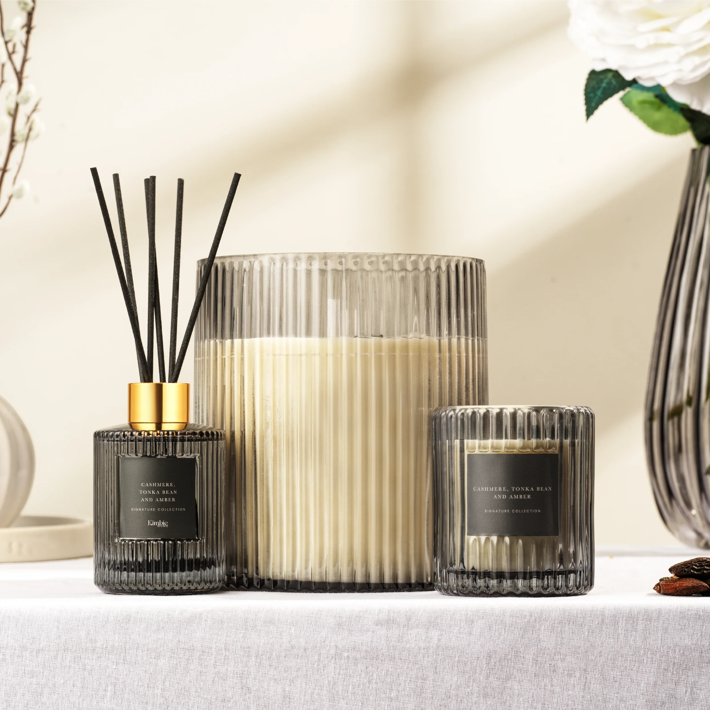 Black Signature - 180g Candle - Image 4